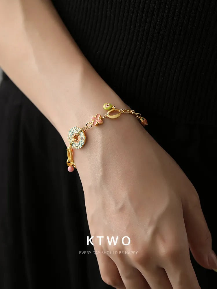 ARLINSTORY&KTWO·01 Bracelets