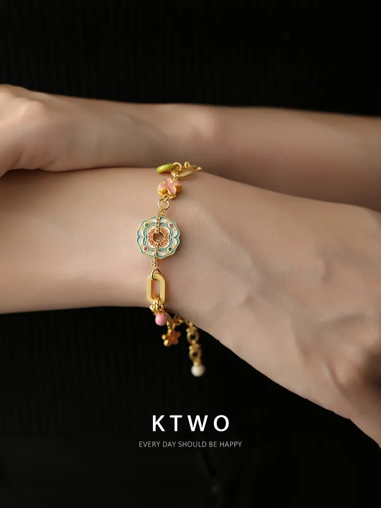 ARLINSTORY&KTWO·01 Bracelets